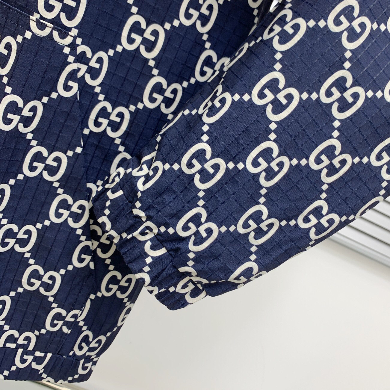 Gucci Clothing-343