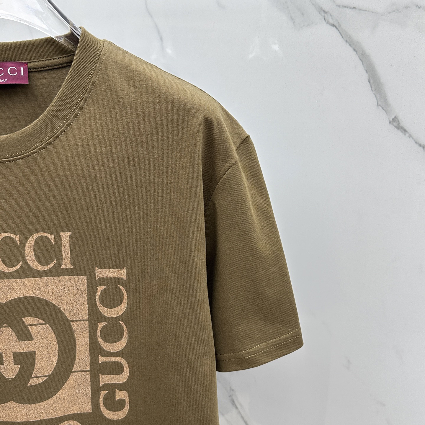 Gucci clothing-27