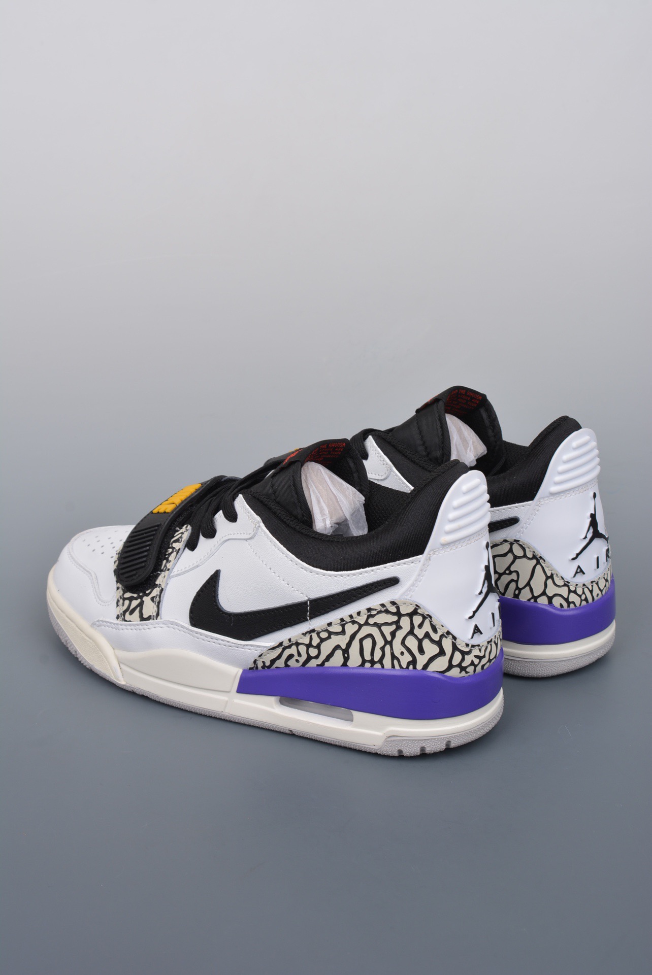 Nike Sneakers-326