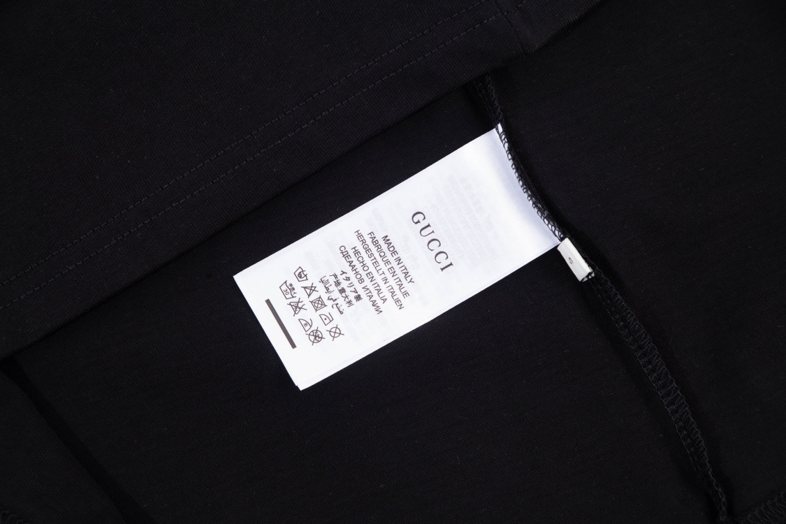 Gucci clothing-91