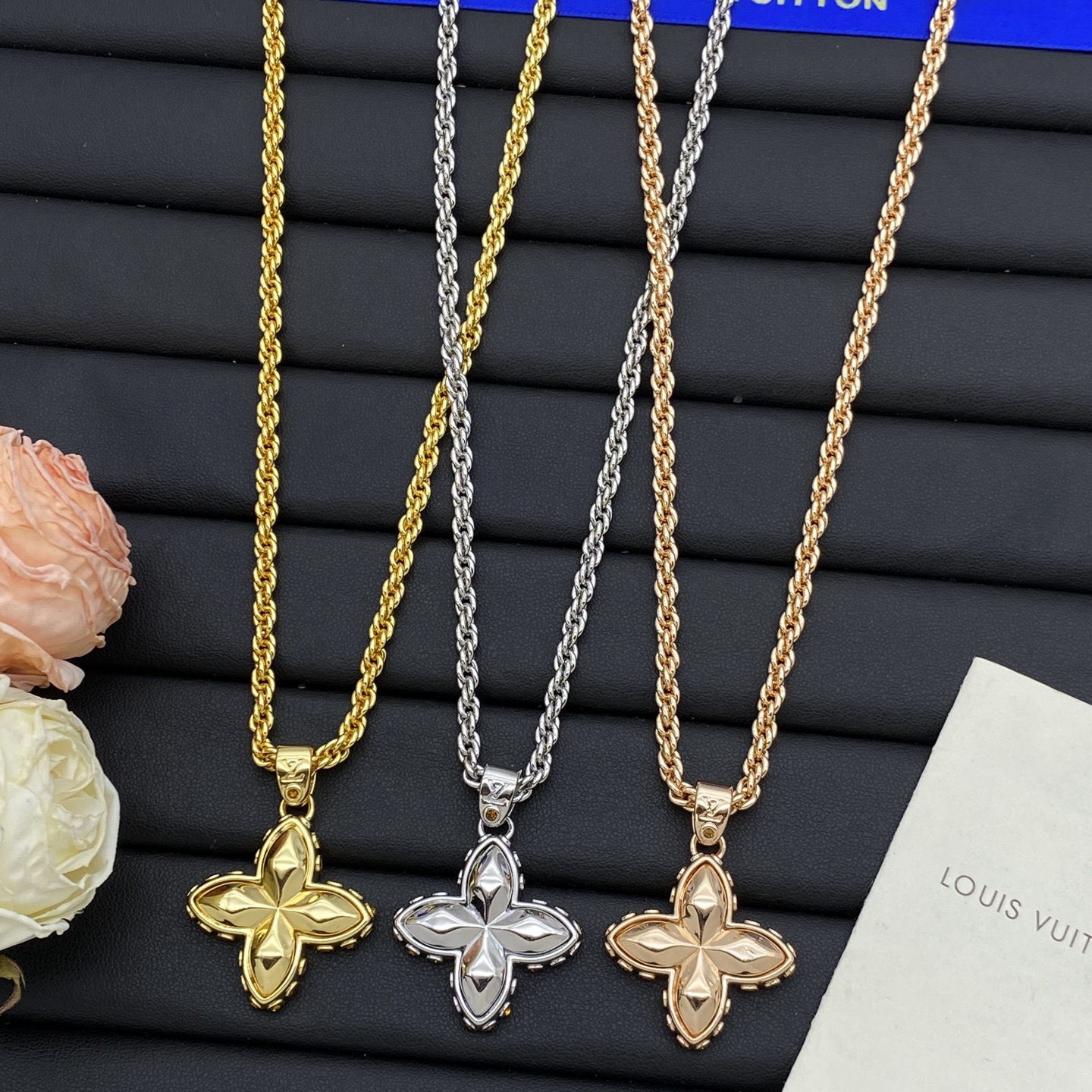 LV necklace-72