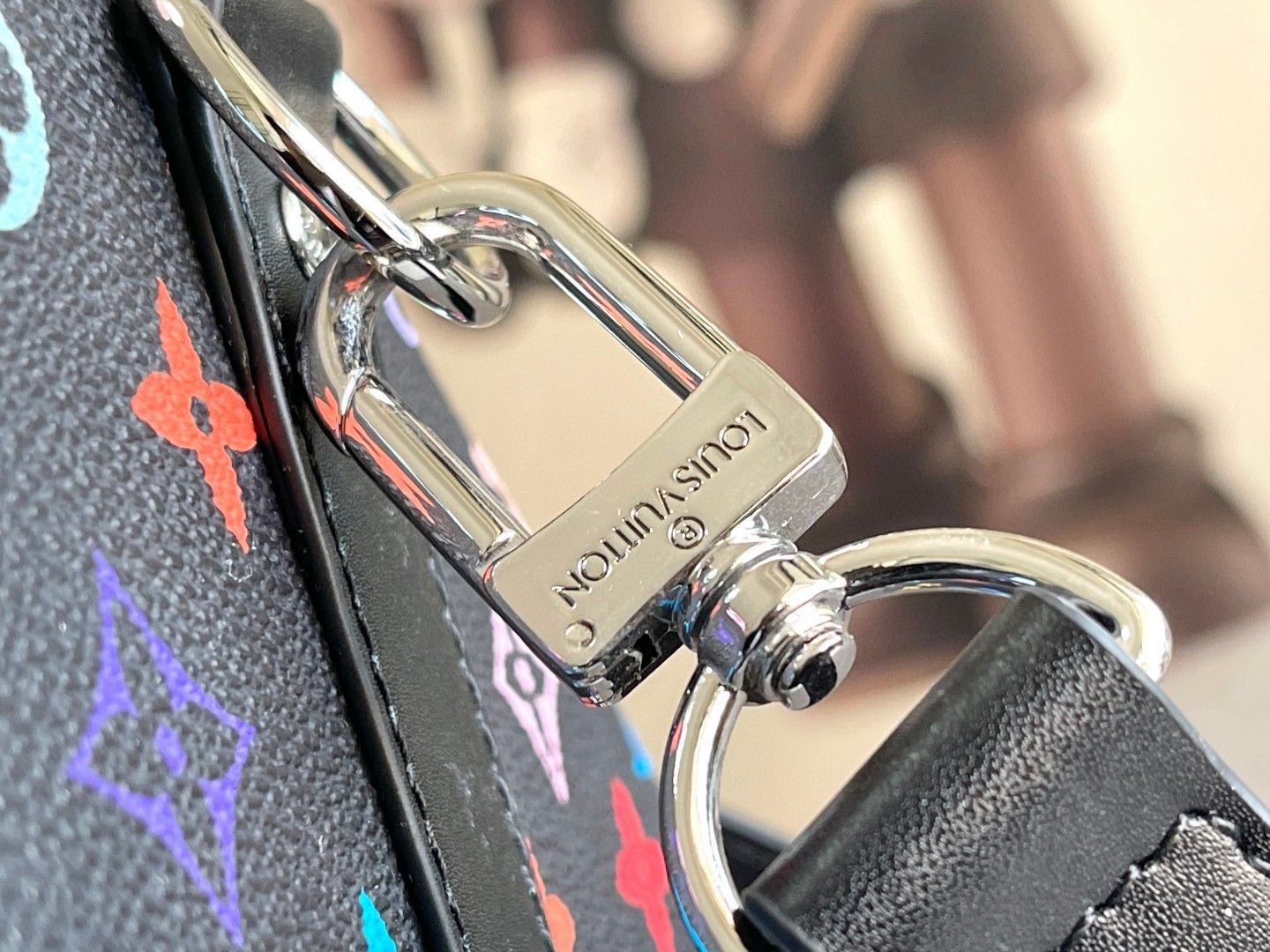 Louis Vuitton bag-183