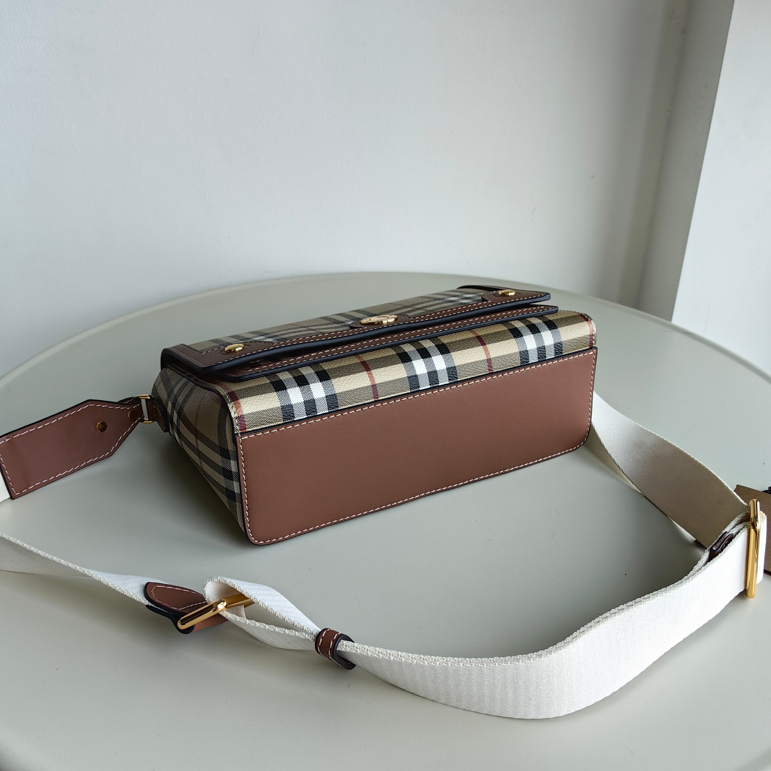 Burberry bag-109