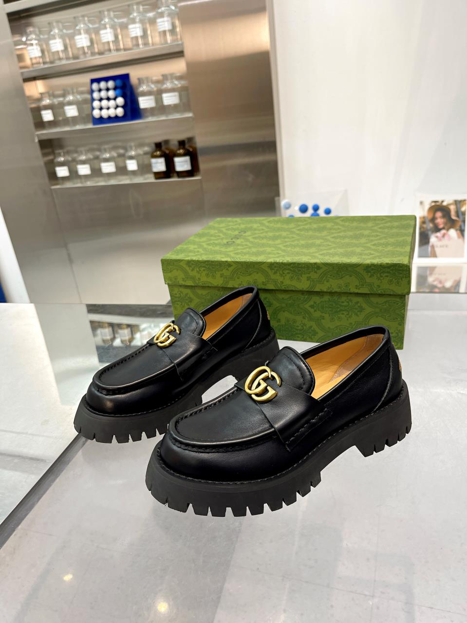 Gucci women's leather shoes-81