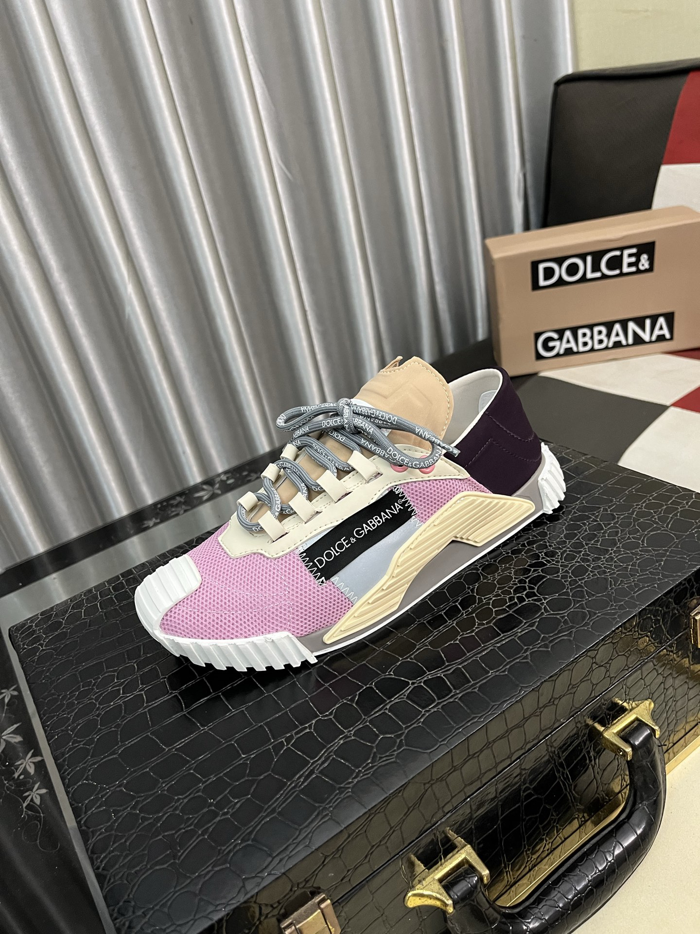 D&G Sneakers-223