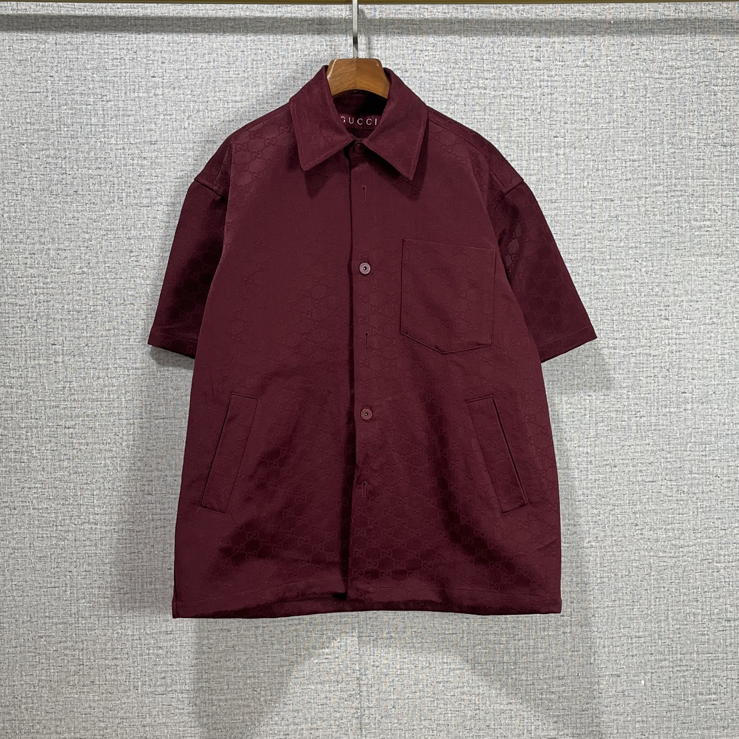 Gucci Clothing-112