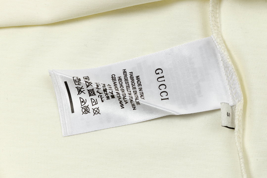 Gucci clothing-86