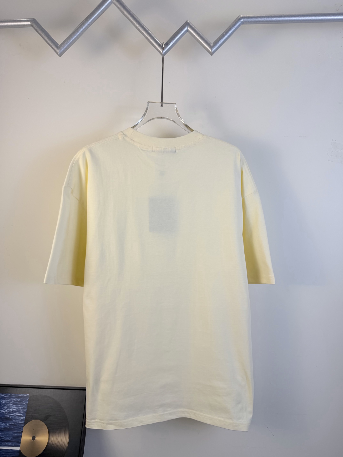 LV clothing-115
