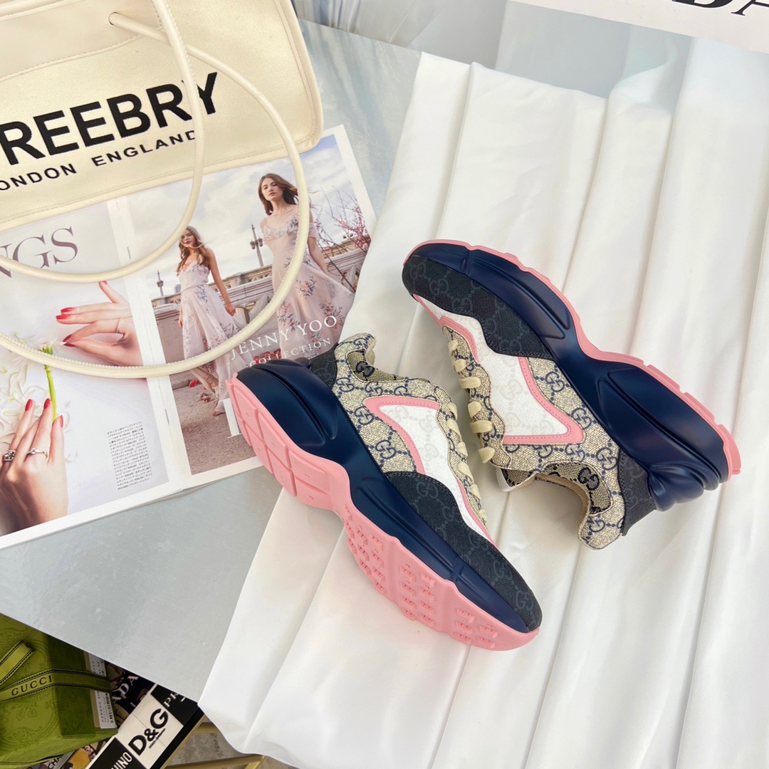Gucci Sneakers-203