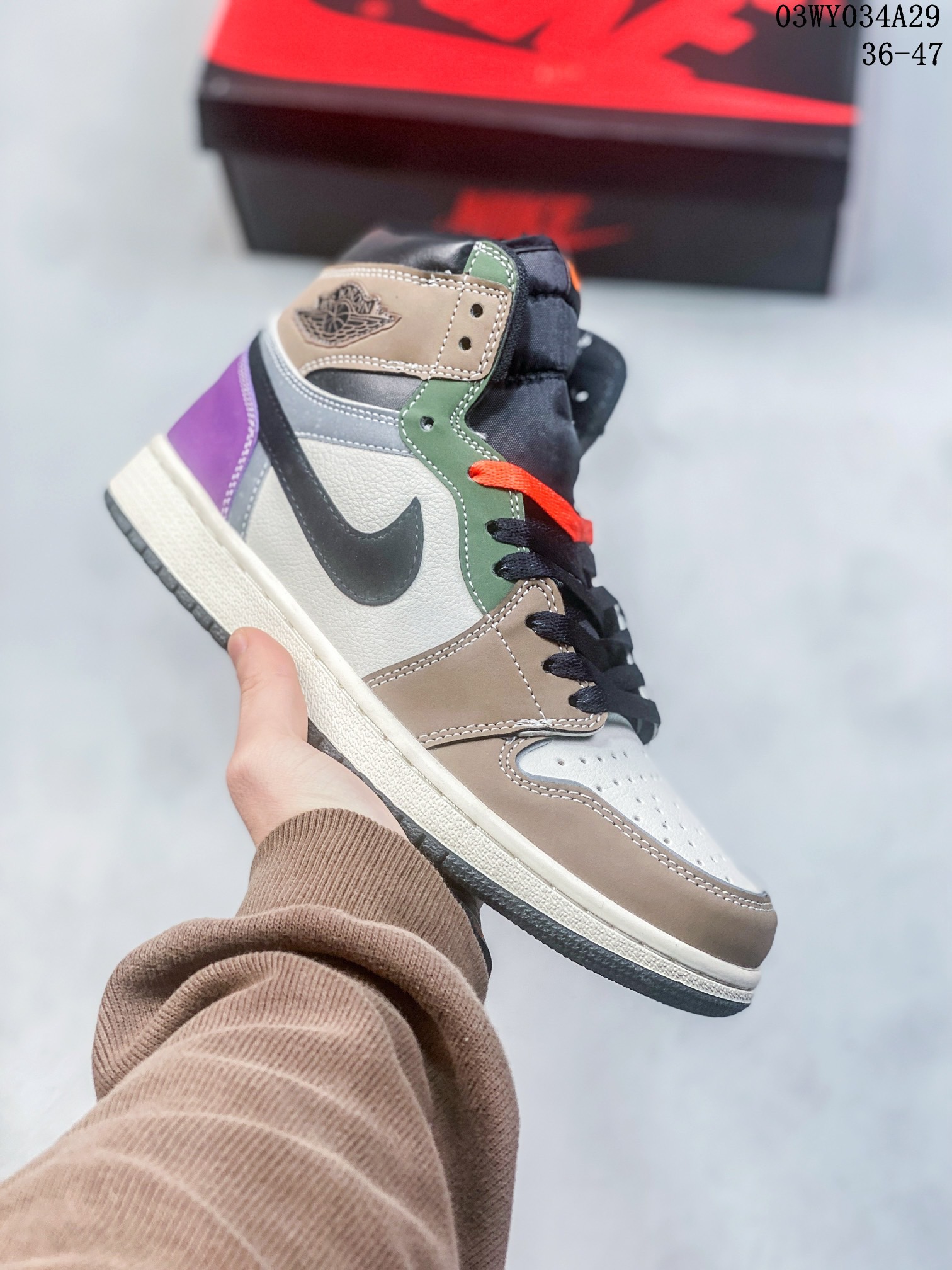 Nike Sneakers-343