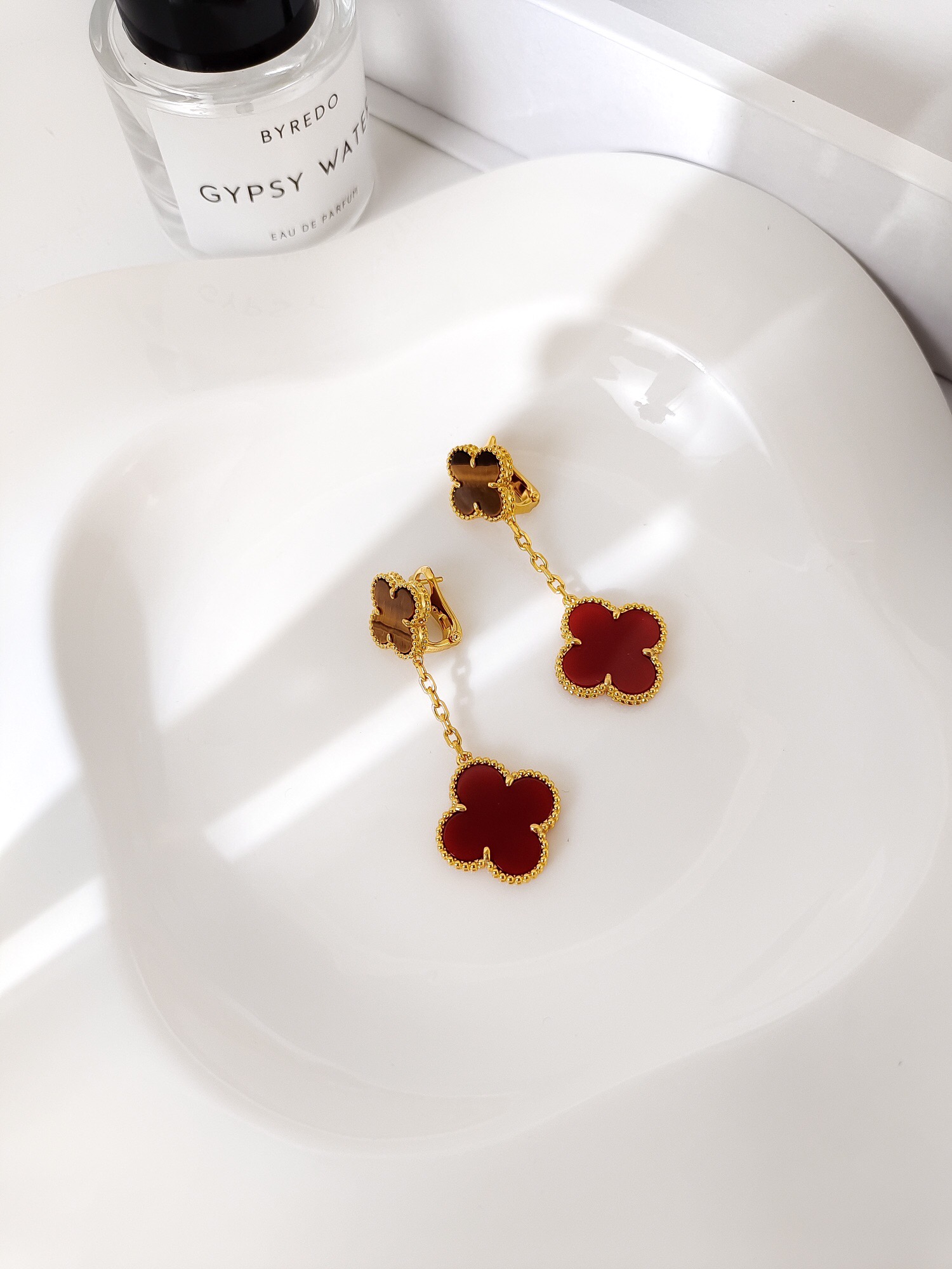 Van Cleef & Arpels earring-47