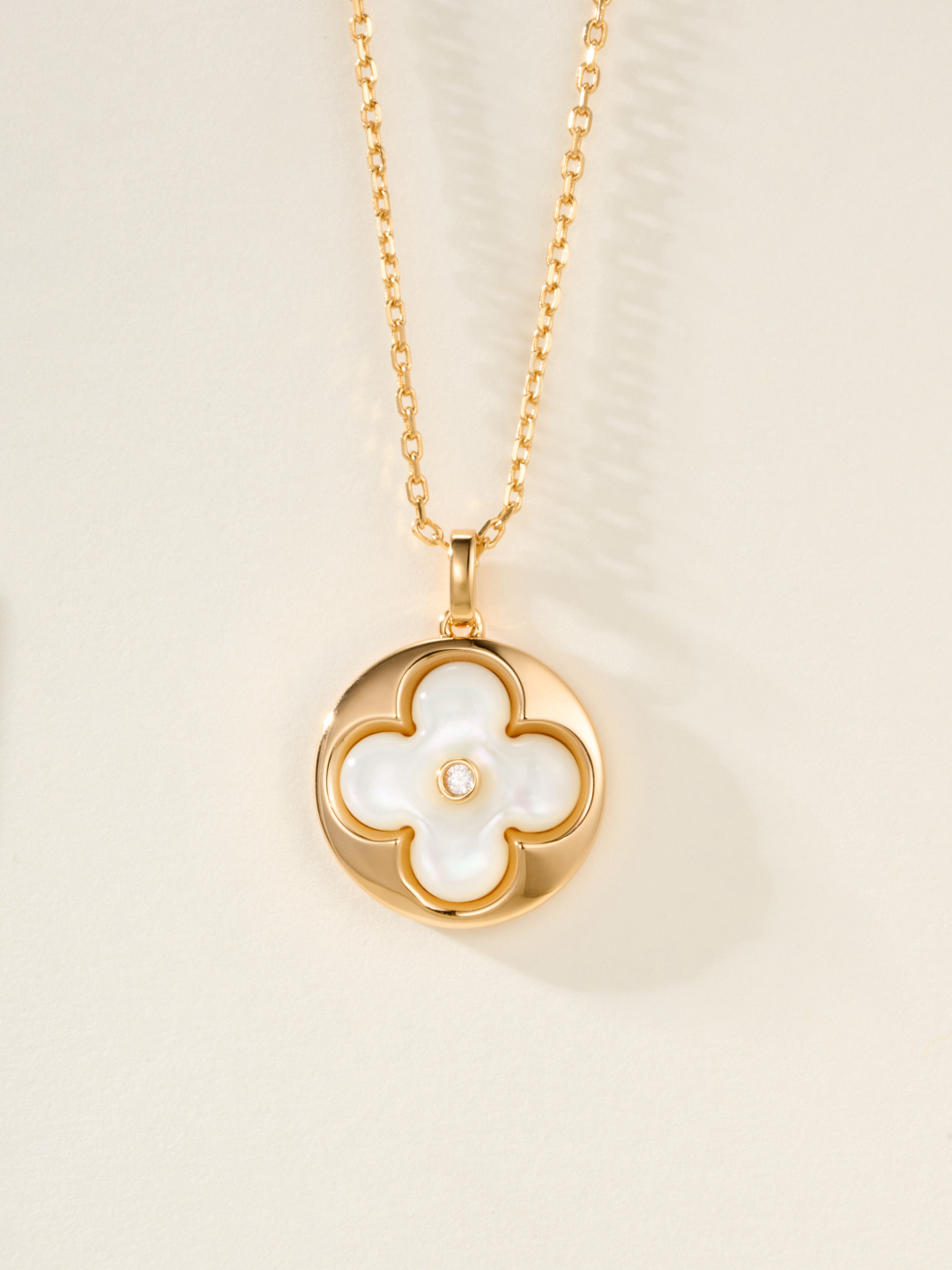 LV necklace-51