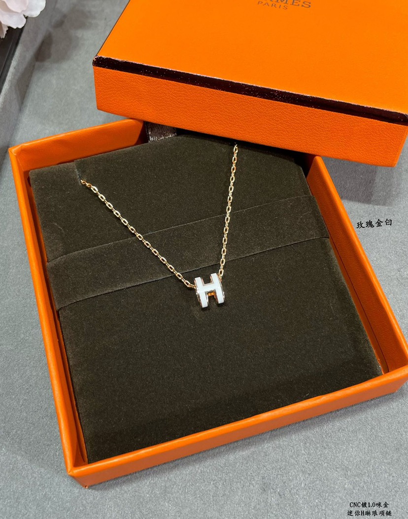 Hermes necklace-13