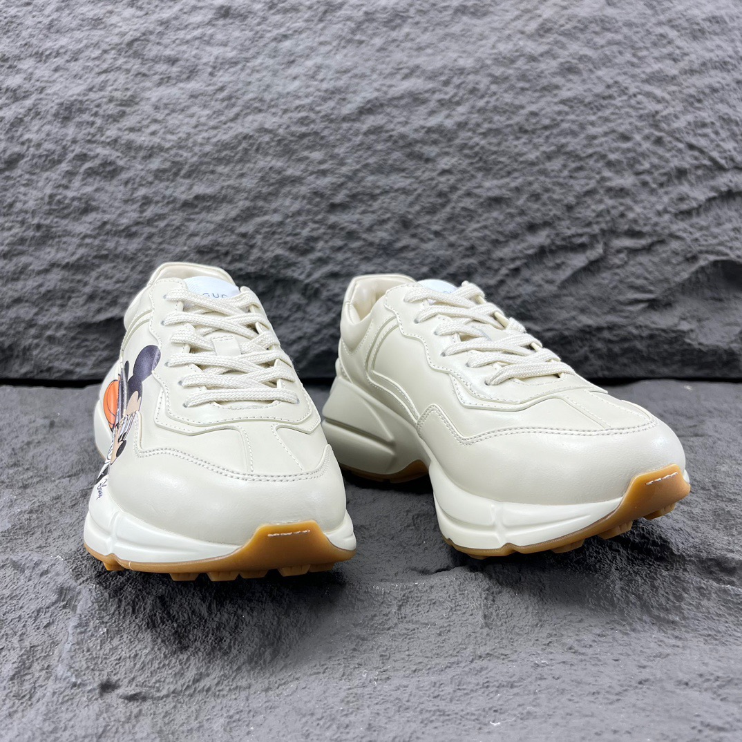 Gucci Sneakers-171