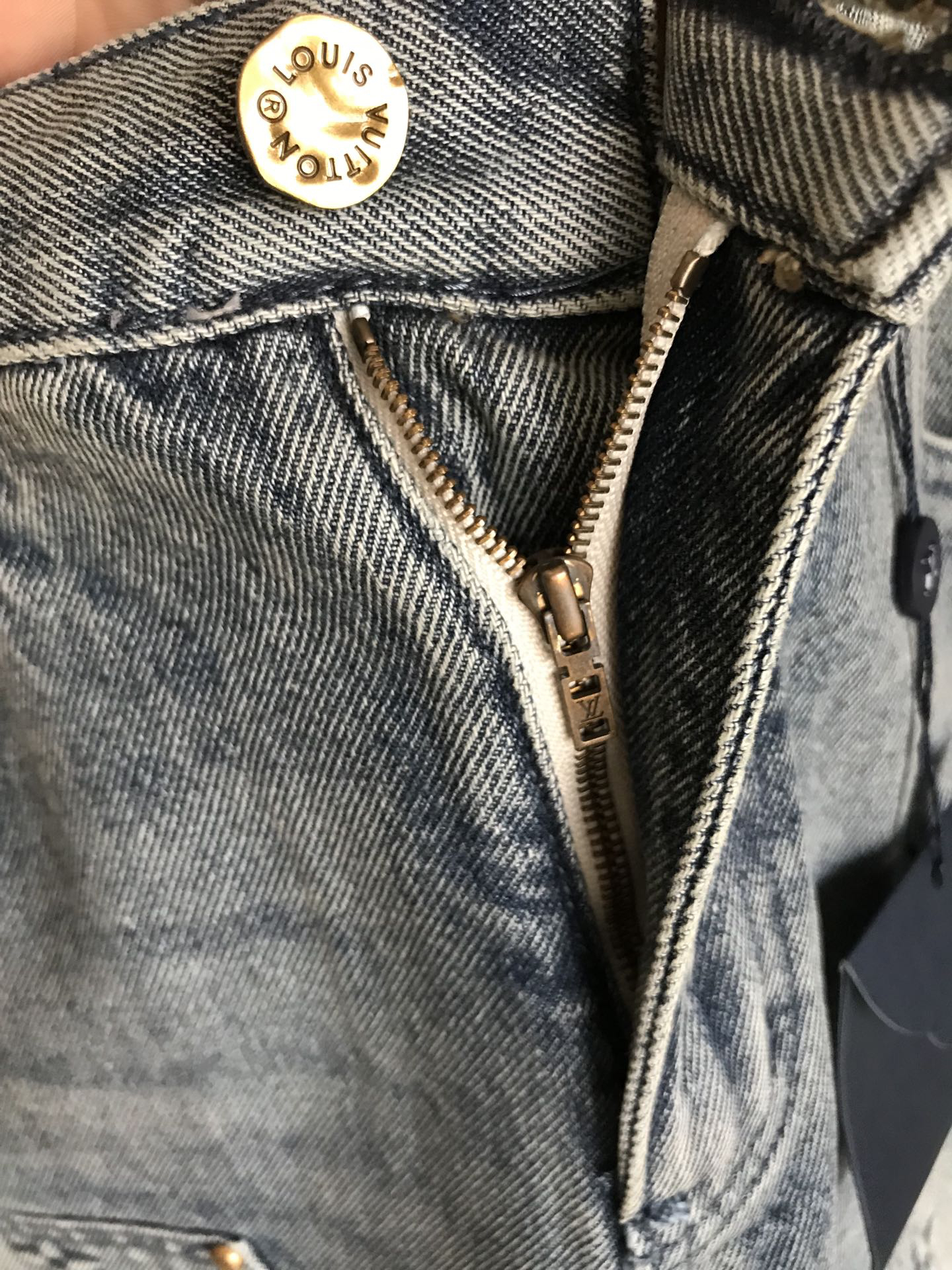 LV Clothing-16