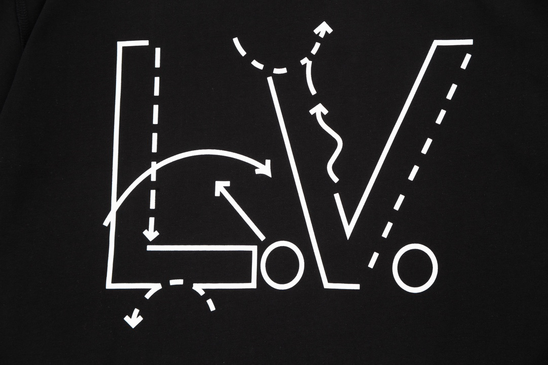 LV clothing-257