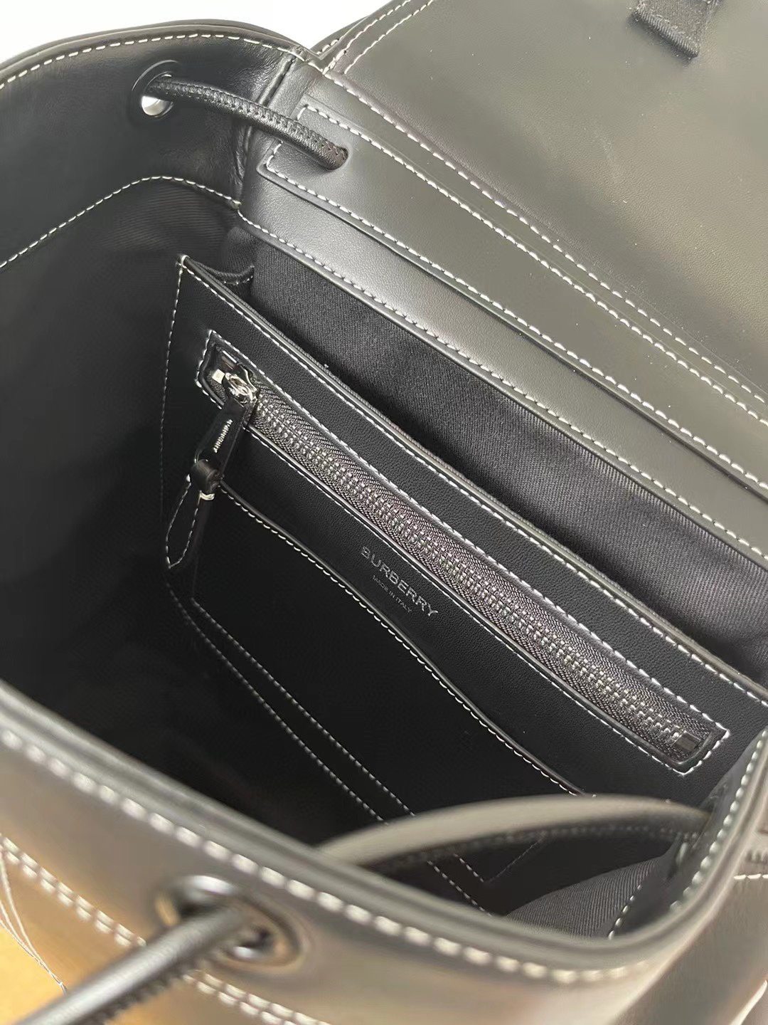 Burberry bag-127