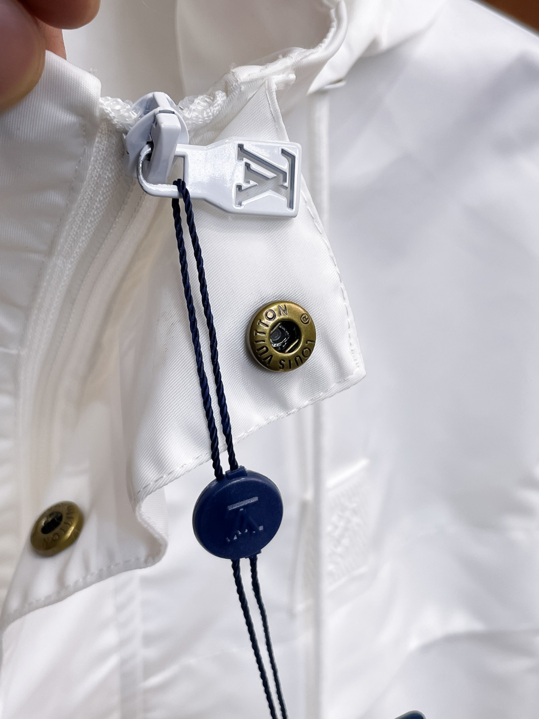 LV Clothing-287