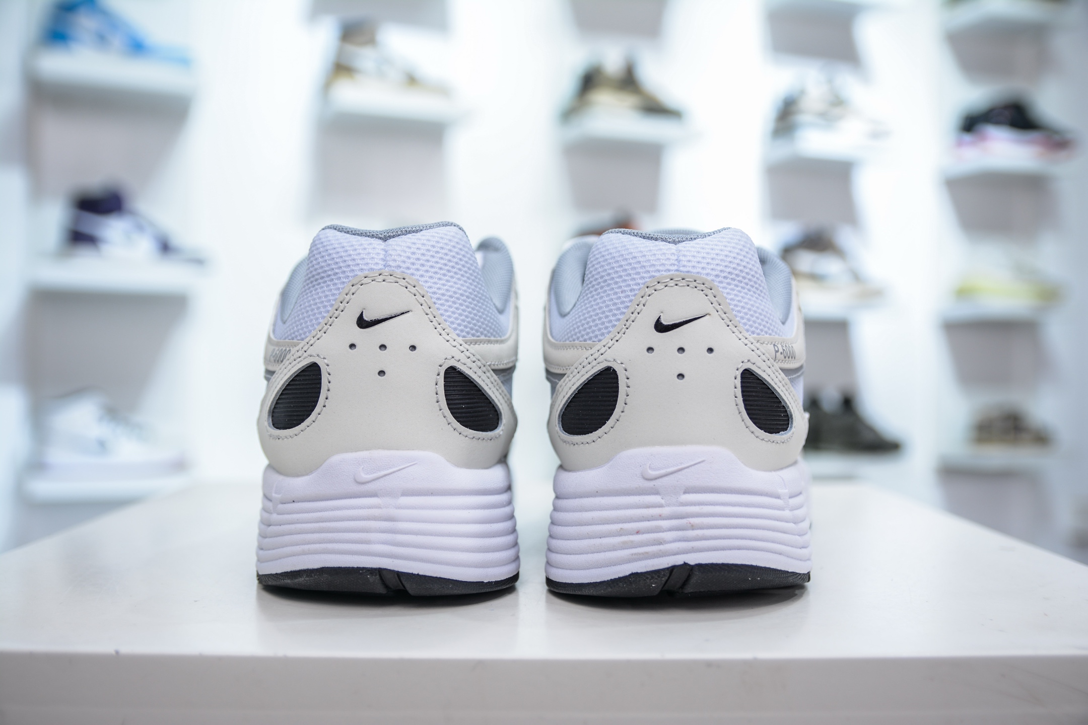 Nike Sneakers-346