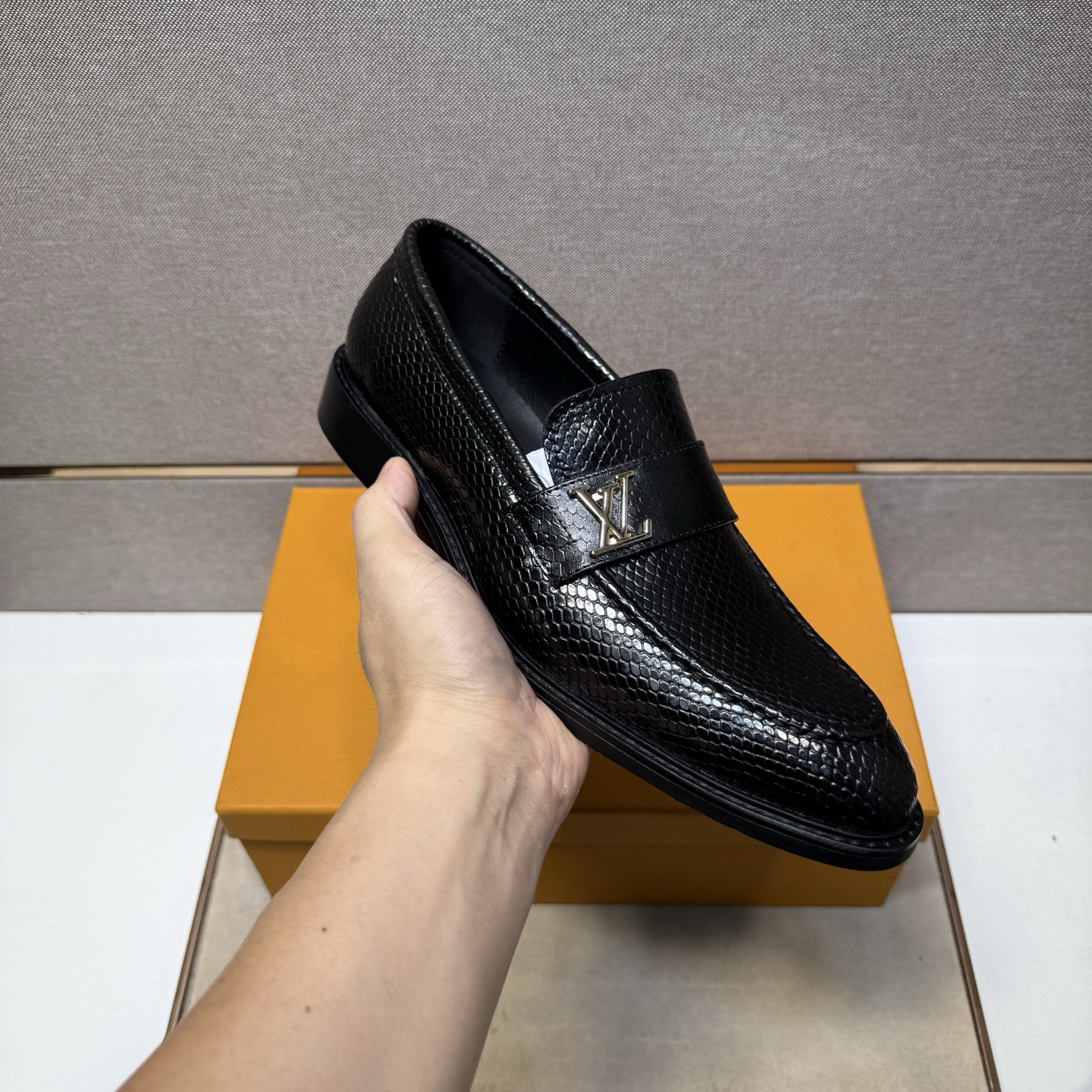 LV men's leather shoes-58