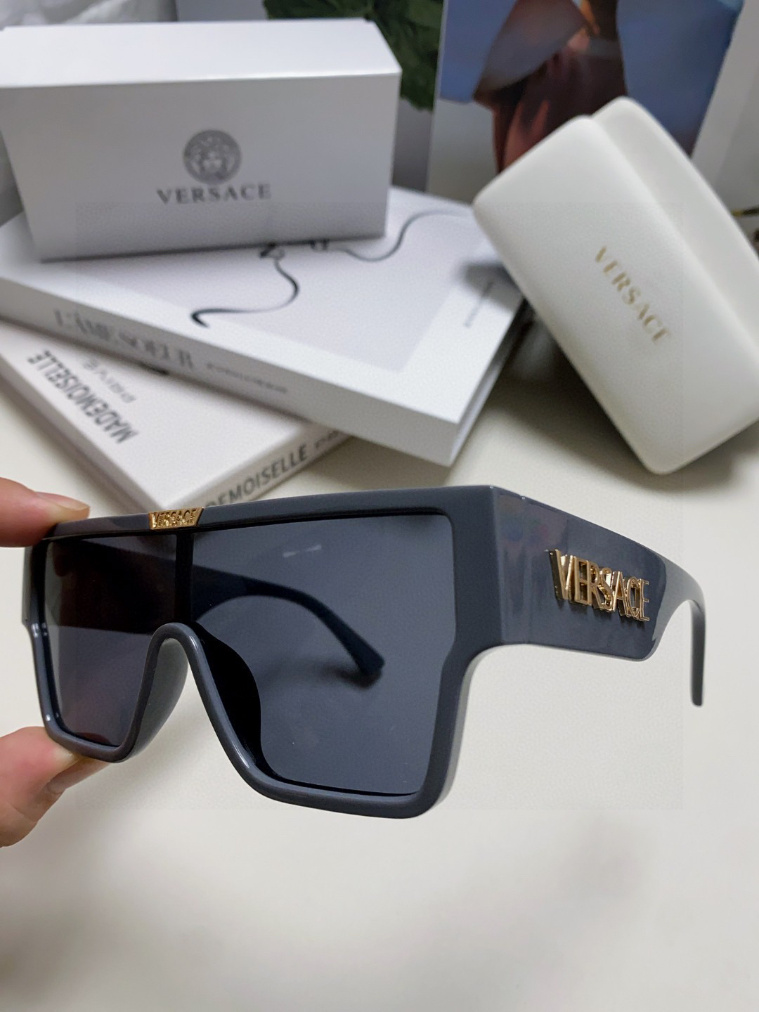 Versace glasses-12