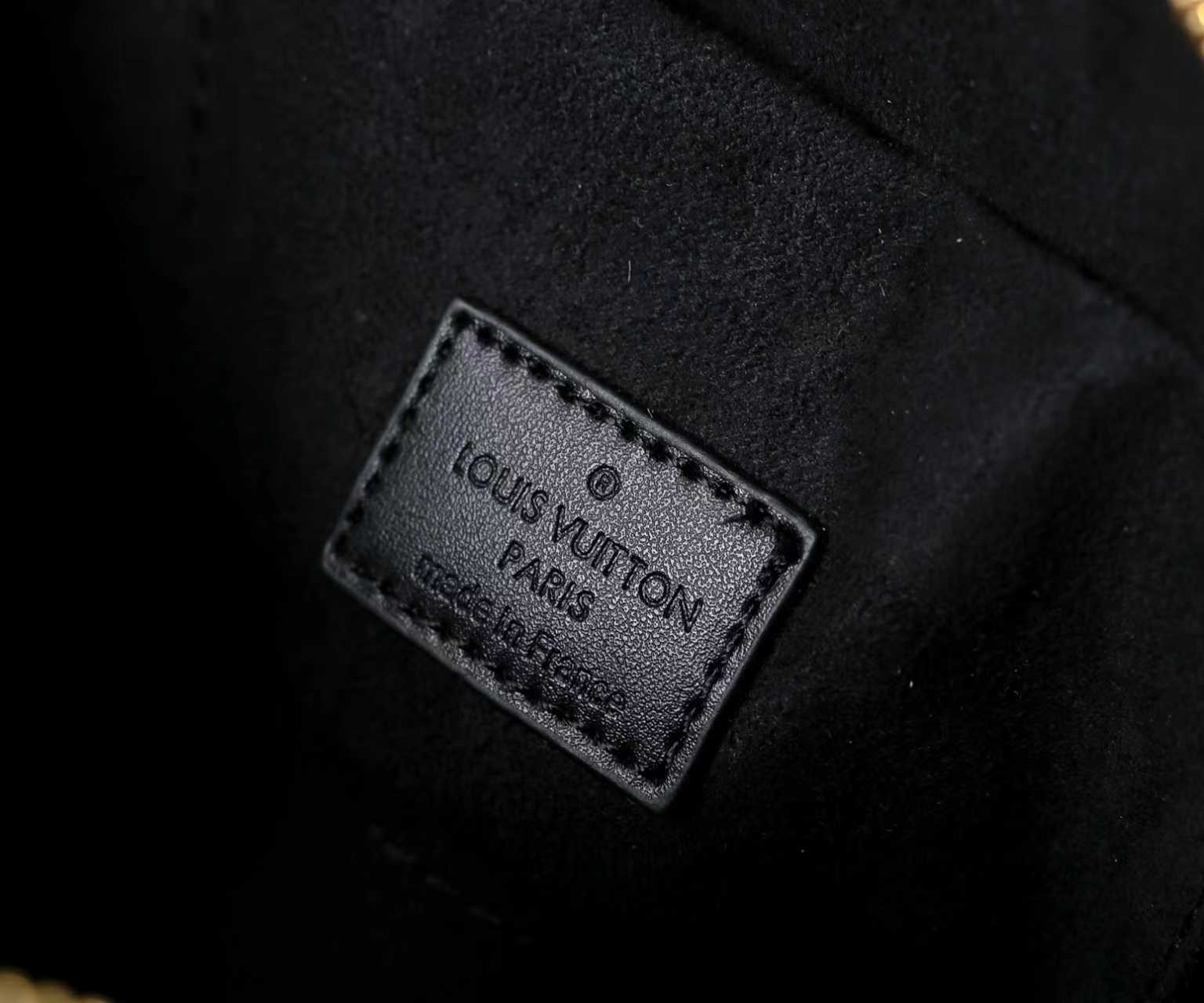 Louis Vuitton bag-151