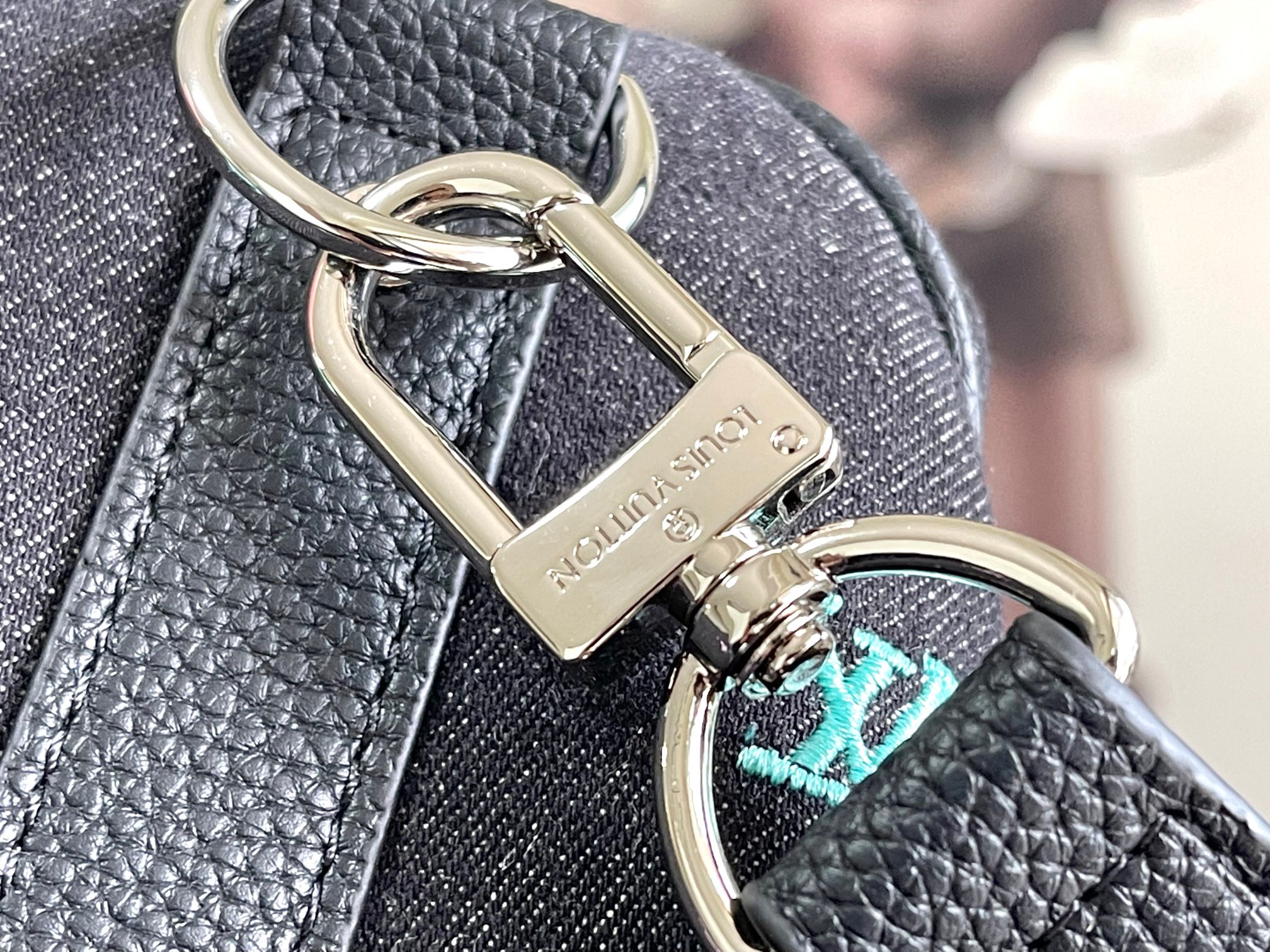 Louis Vuitton bag-105