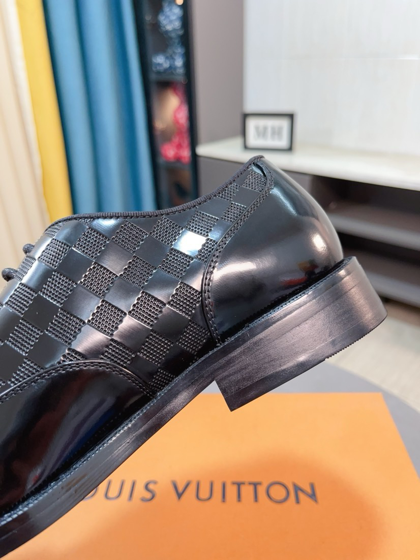 LV men's leather shoes-41
