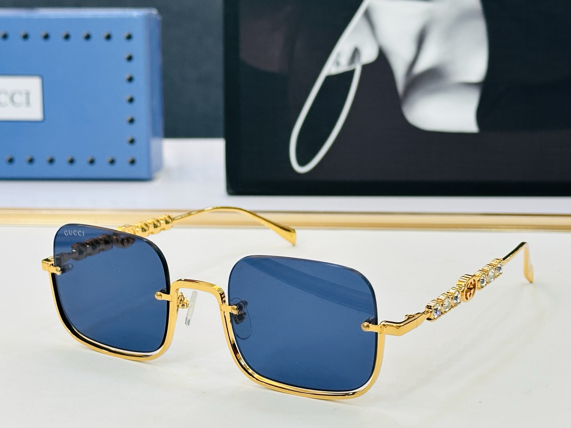 Gucci glasses-70
