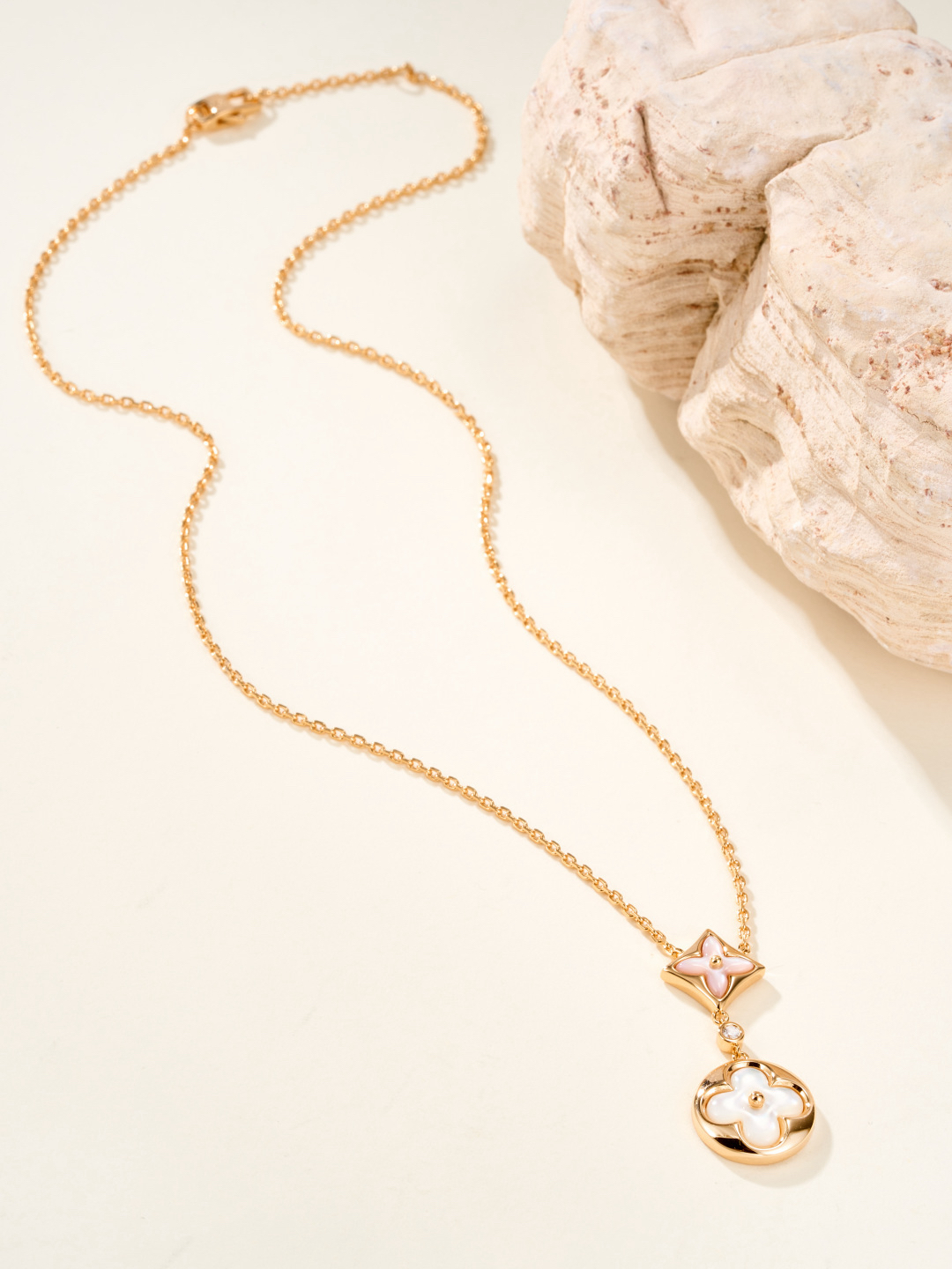 LV necklace-27
