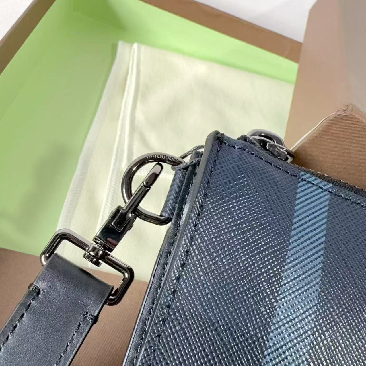 Burberry bag-86