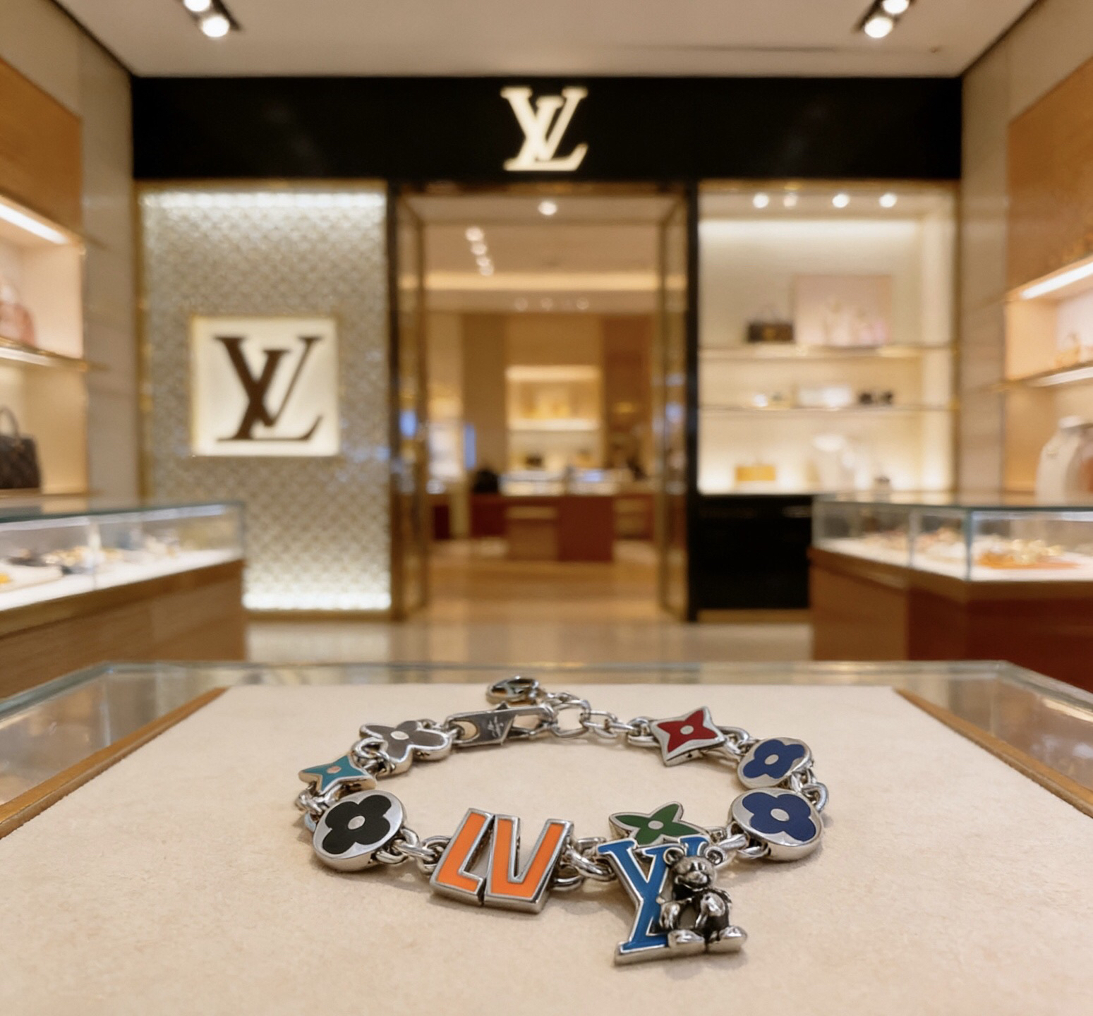 LV Bracelet-46