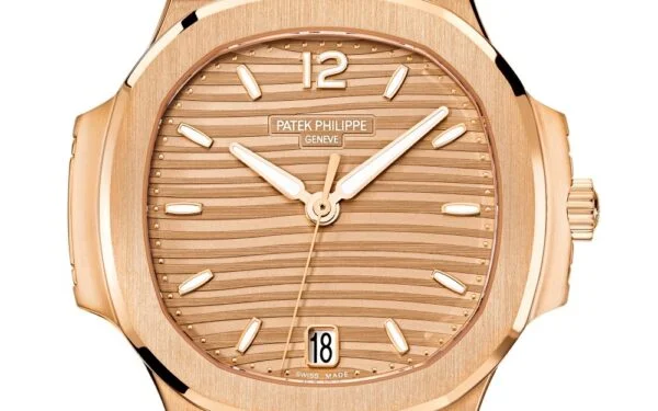 Nautilus 7118/1R-010 Ladies Automatic 35.2 mm,Rose gold,