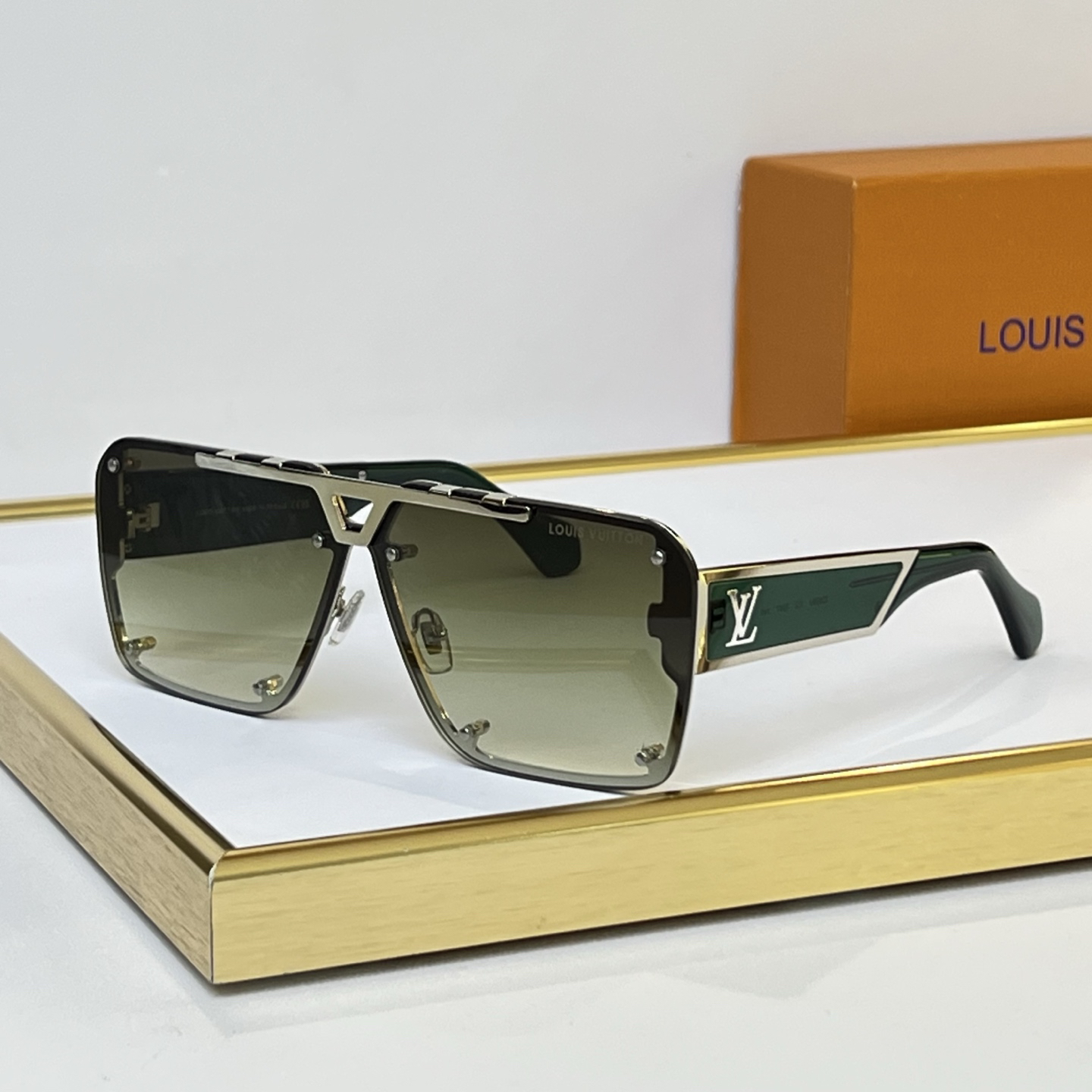 LV glasses-69