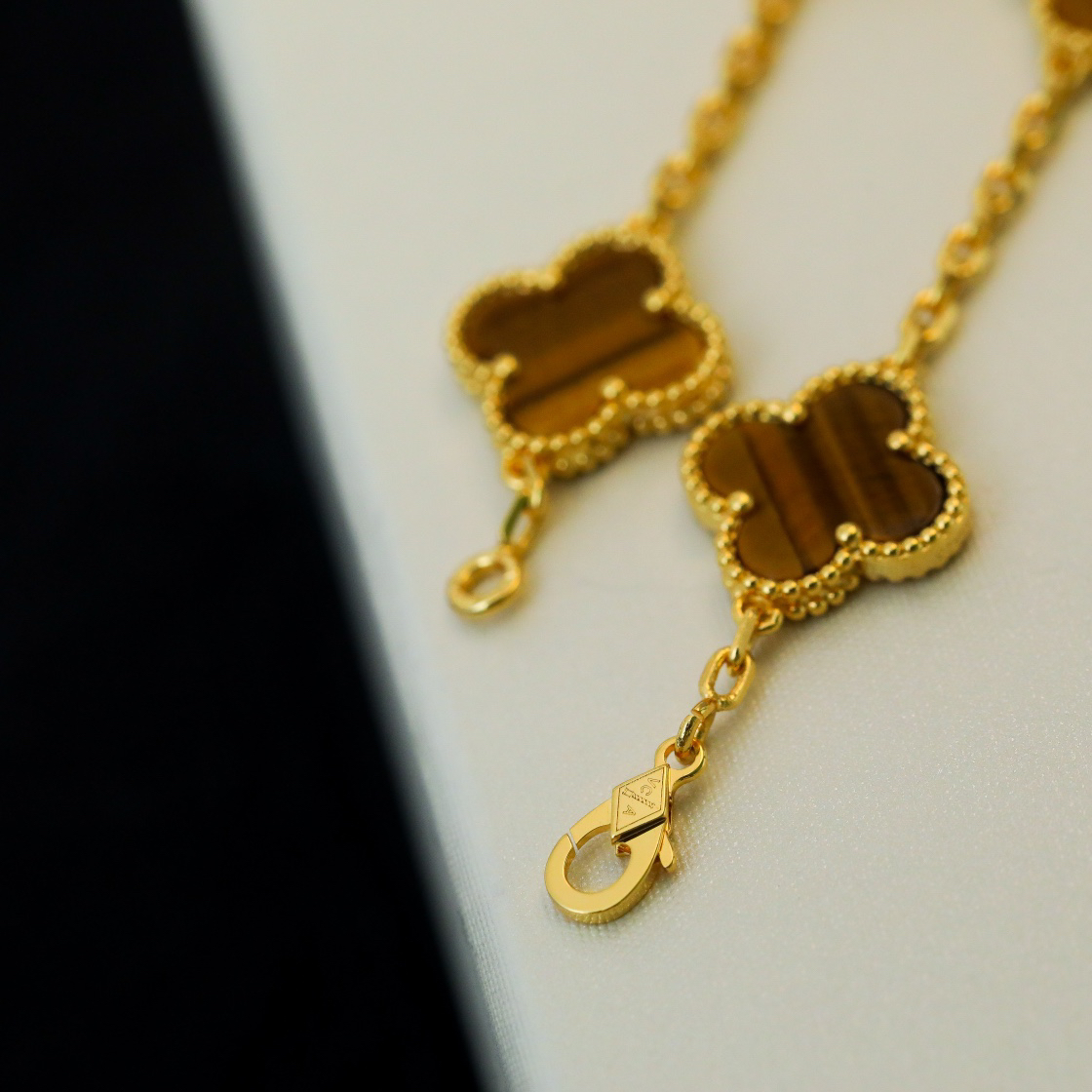 Van Cleef & Arpels Bracelet-42