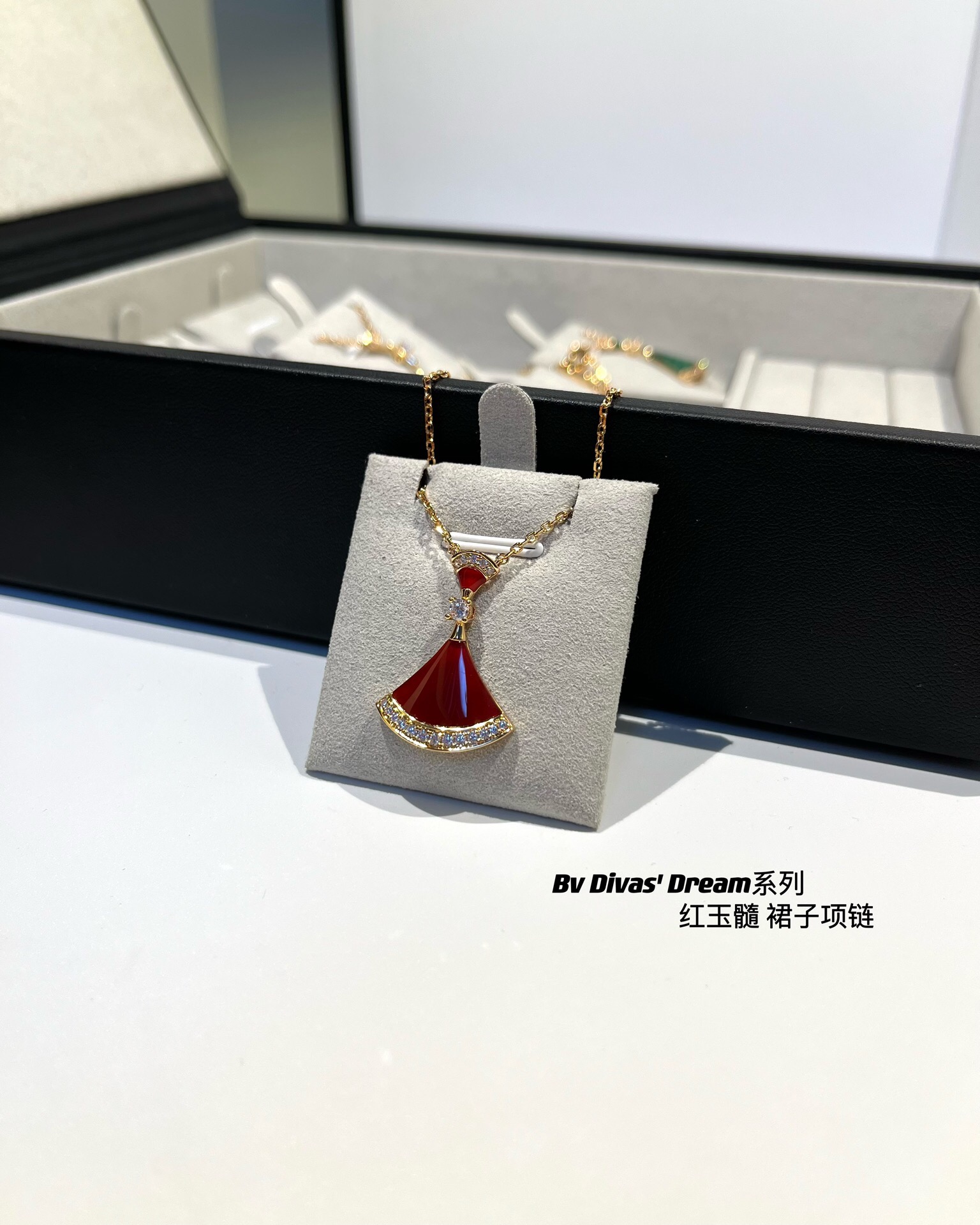 Bottega Veneta necklace-1