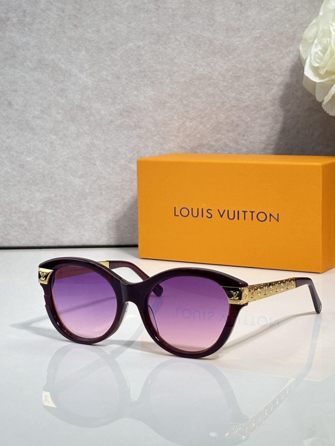 LV glasses-53