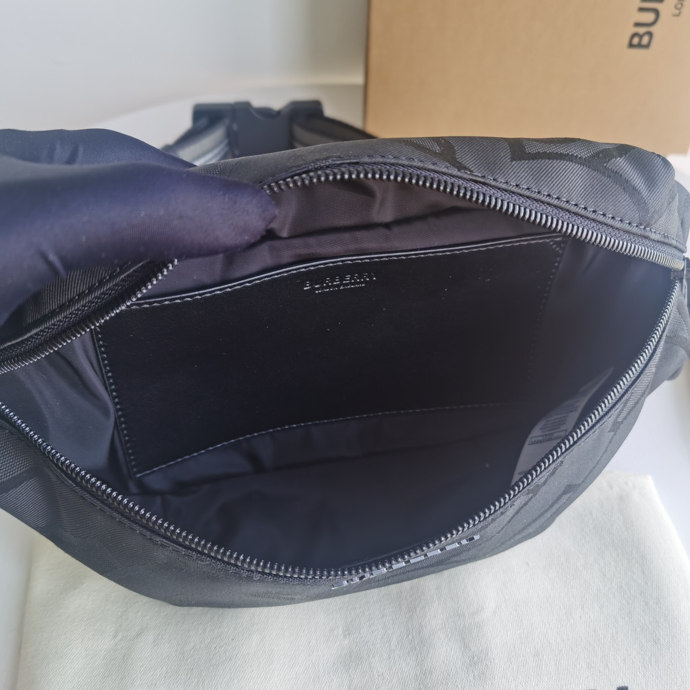 Burberry bag-80