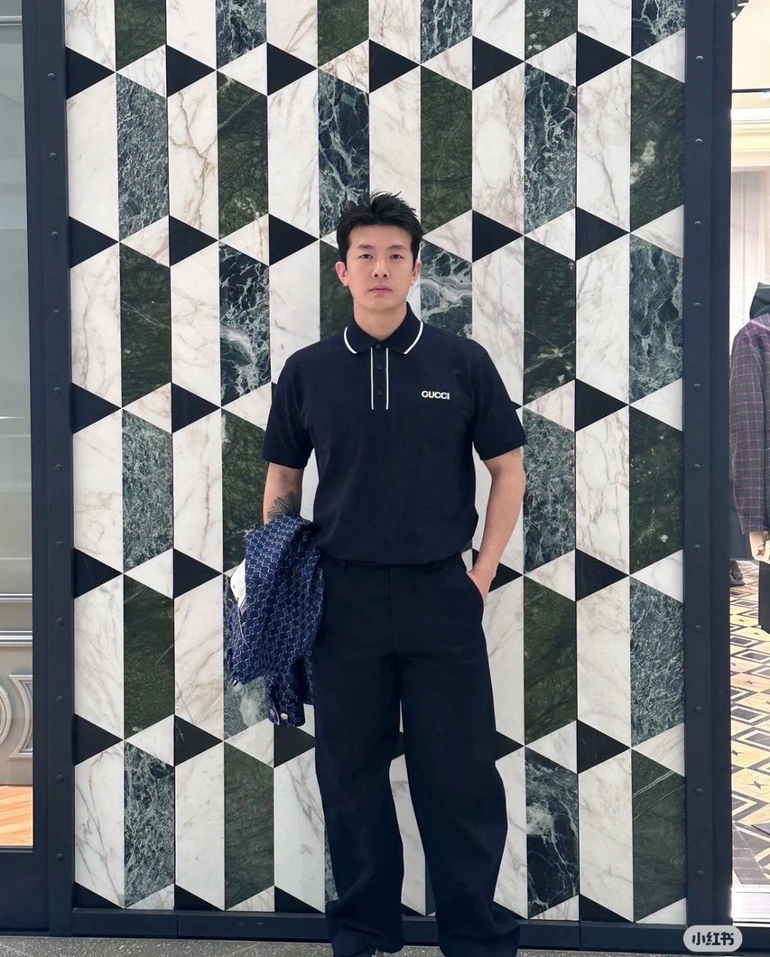 Gucci clothing-128