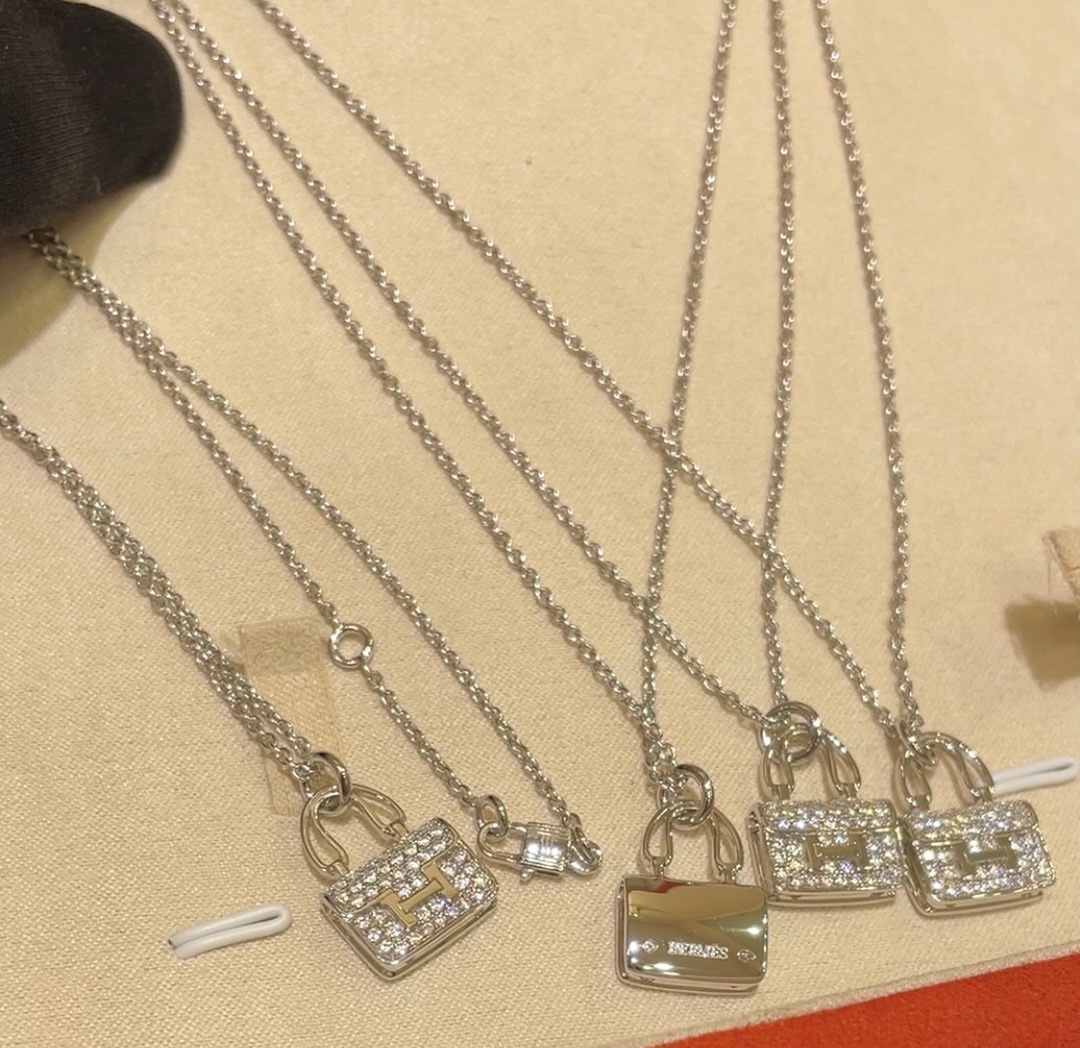 Hermes necklace-54