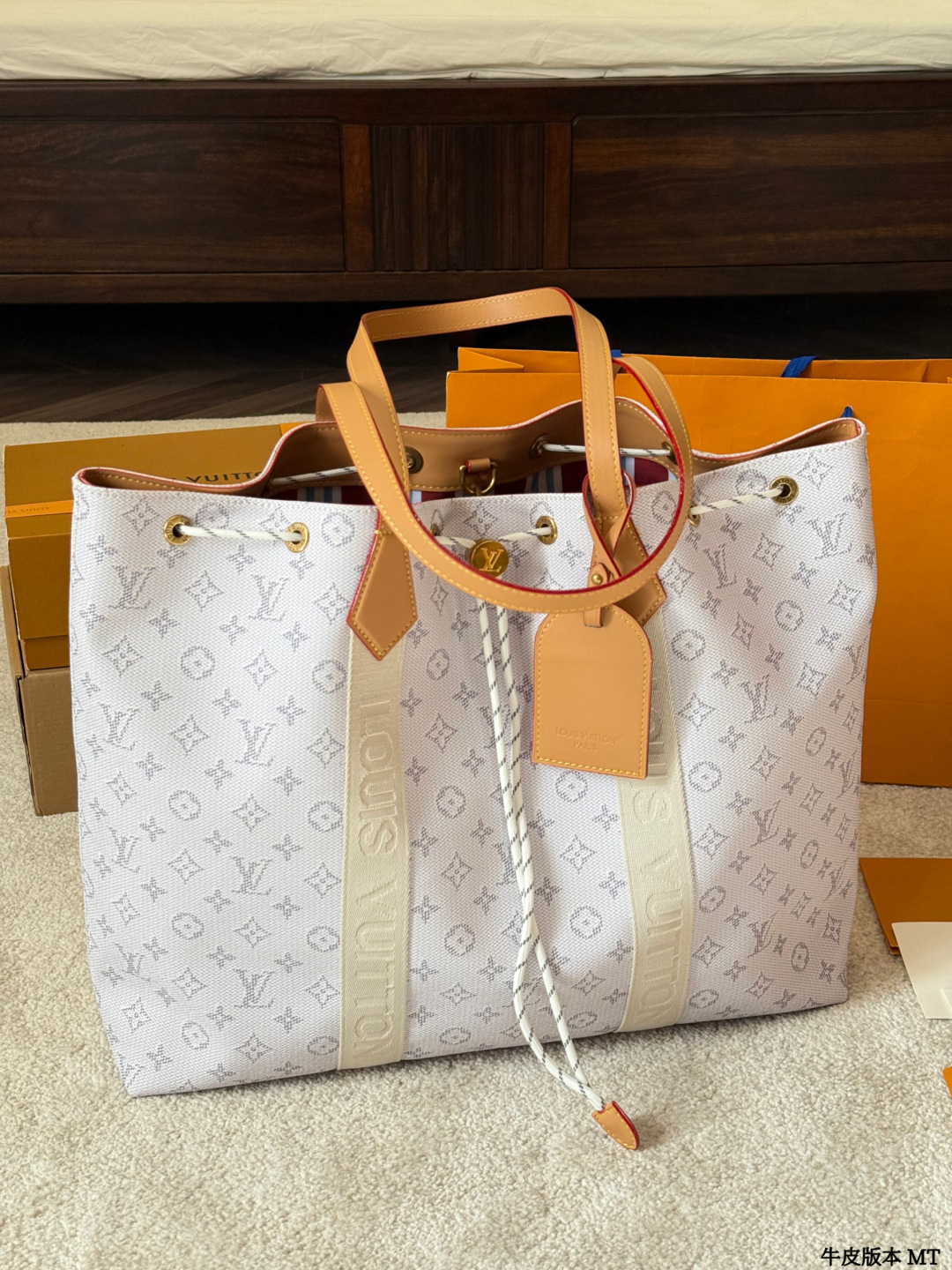 Louis Vuitton bag-177