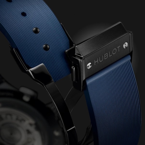 Classic Fusion Men Automatic Blue Rubber Watch 521.CM.7170.RX