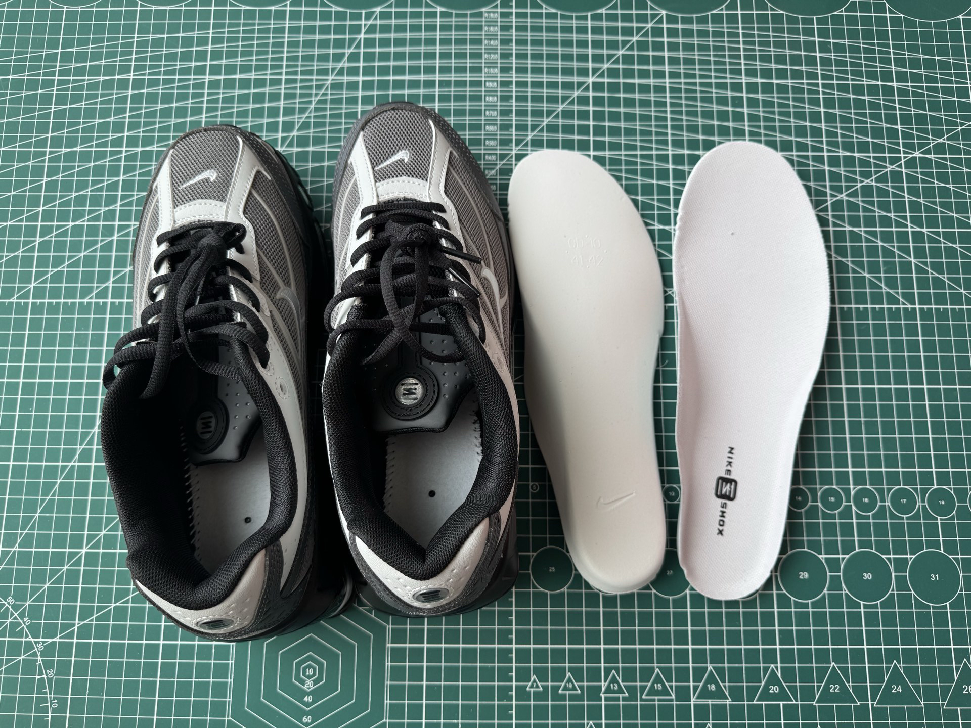 Nike Sneakers-96
