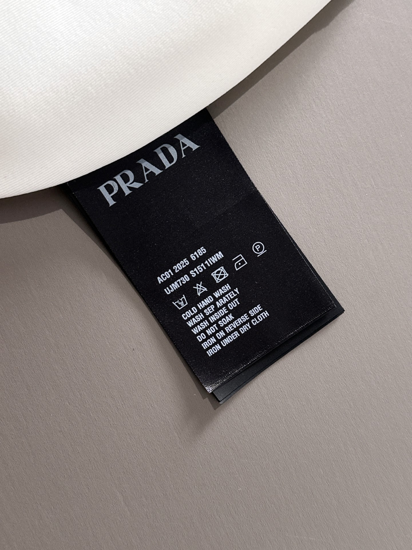 Prada Clothing-143