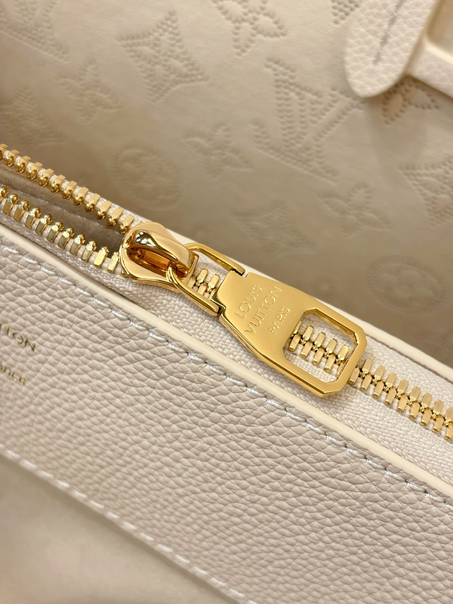Louis Vuitton bag-180