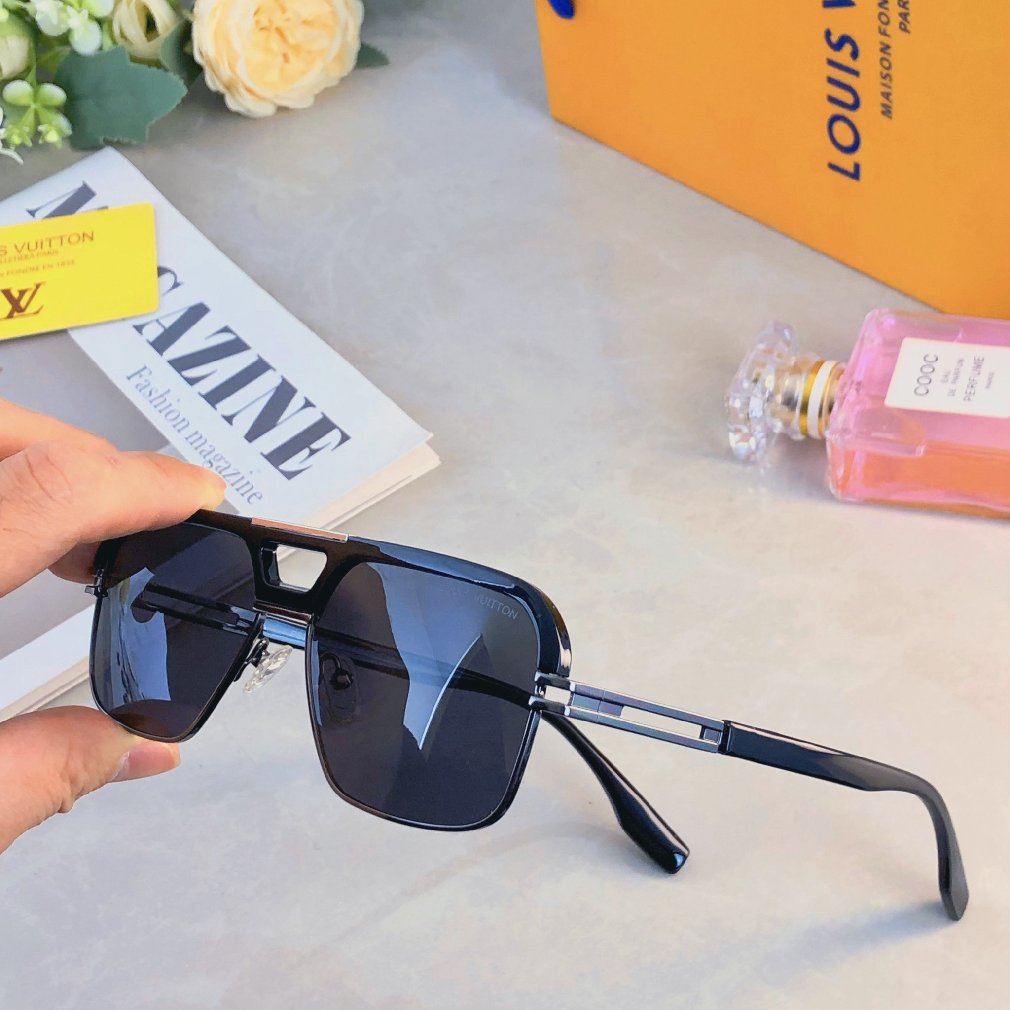 LV glasses-19