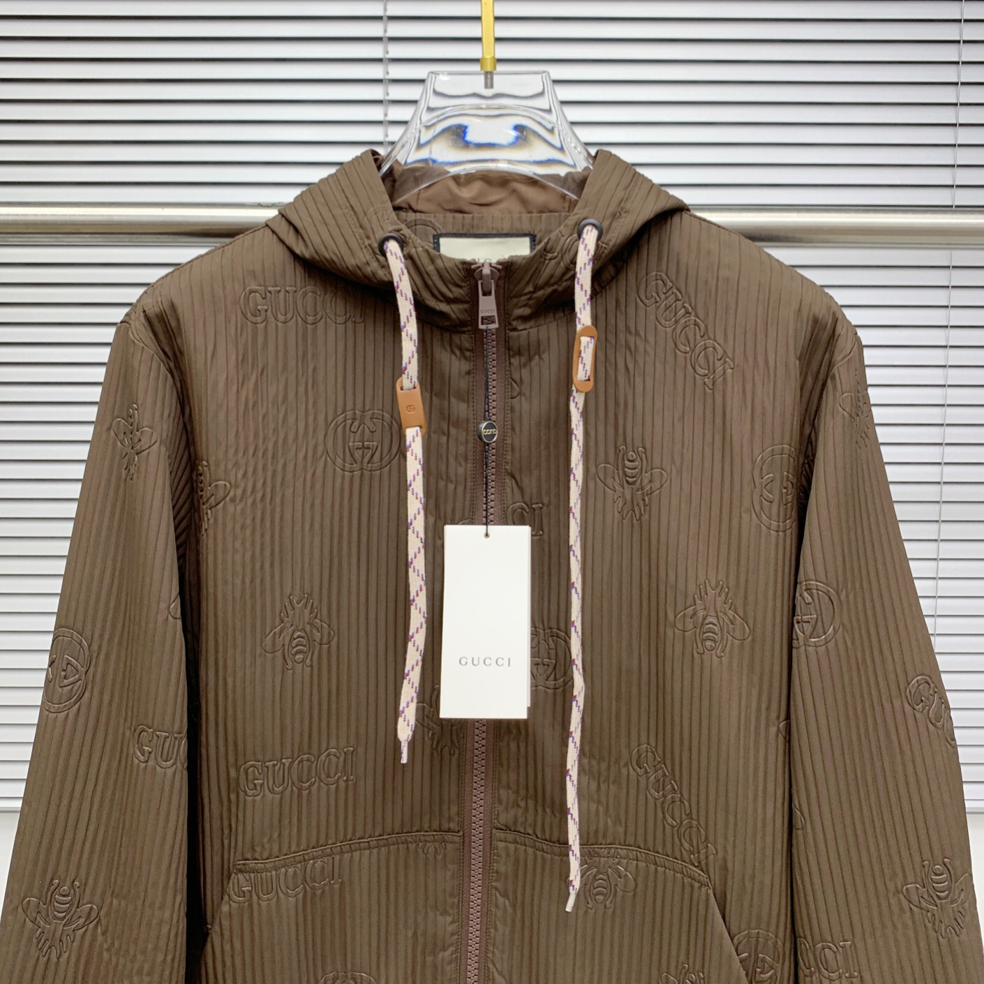 Gucci Clothing-342