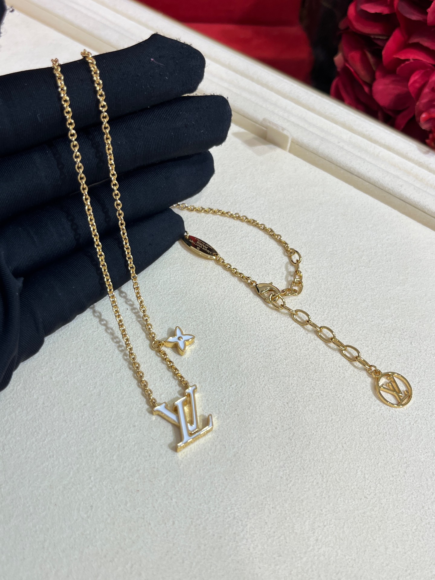 LV necklace-71