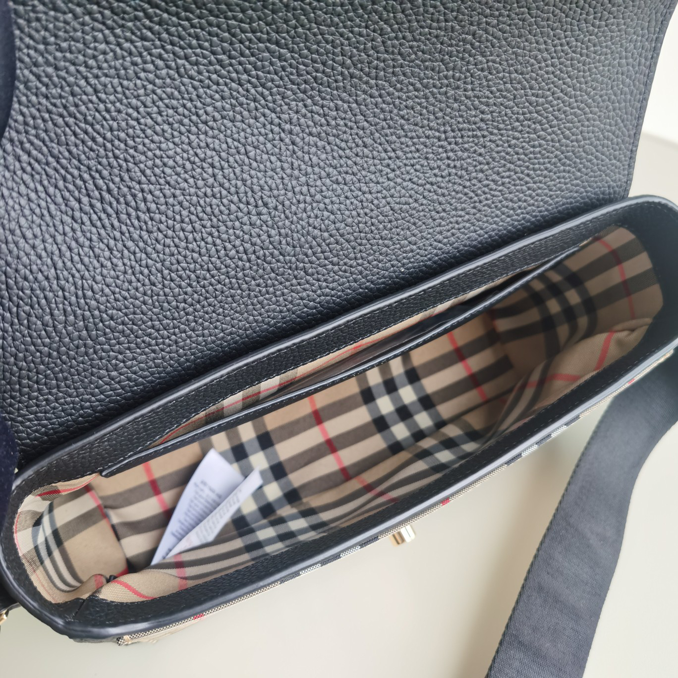 Burberry bag-113