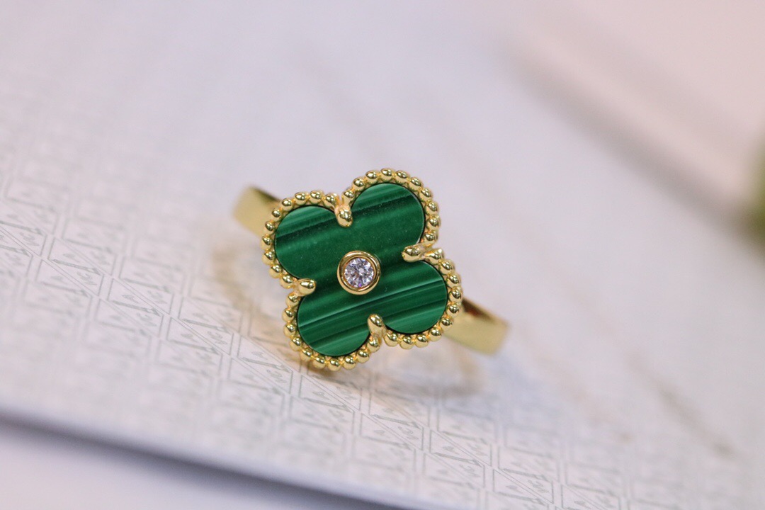 Van Cleef & Arpels ring-12